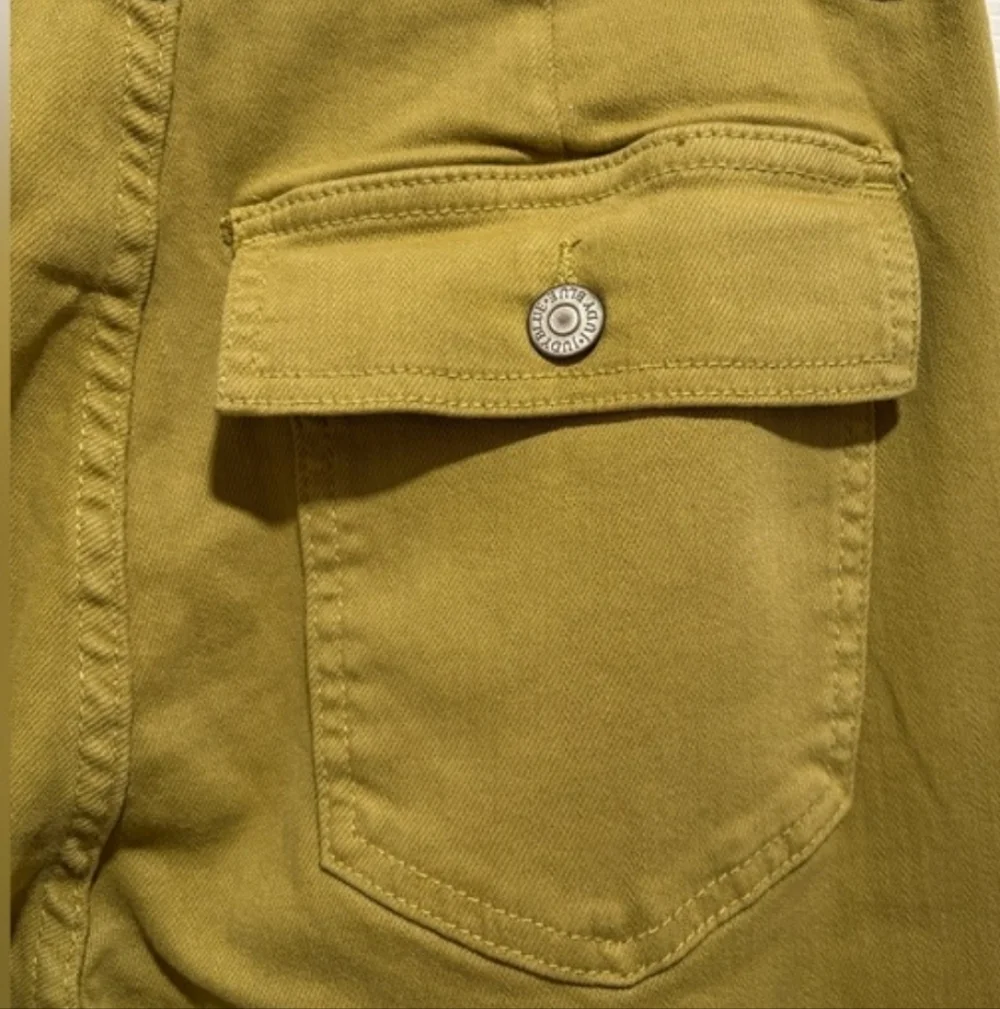 Judy Blue High Rise Cargo Straight-Leg Jean in Matcha Green Size 15/32 NWT - Picture 3 of 14